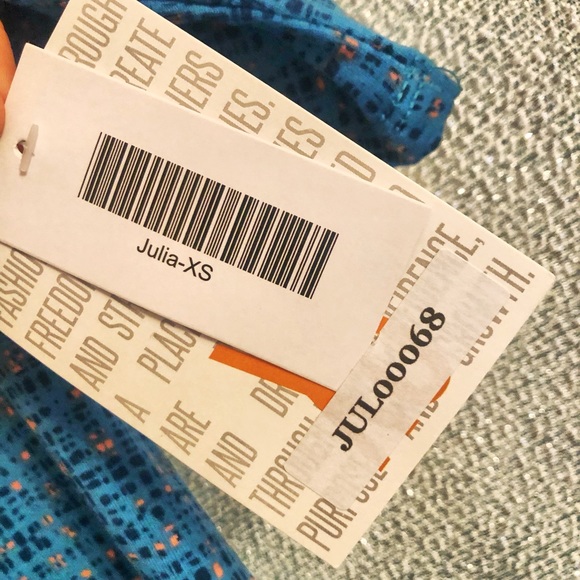 Lularoe XS Julia - Picture 2 of 2